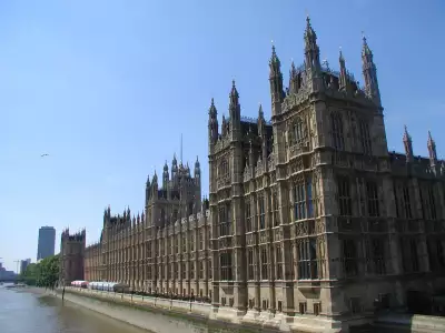 London Parliment 2 Jpg