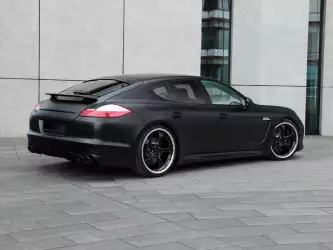 Porsche Panamera Black Edition