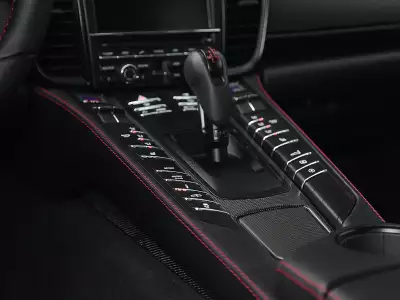 Porsche Panamera Black Edition interior