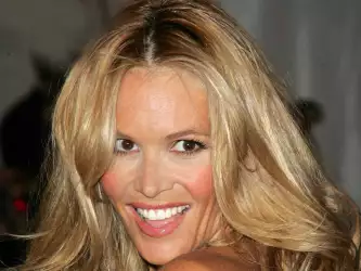 Elle Macpherson