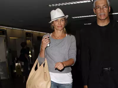 Cameron Diaz In Laguardia Airport
