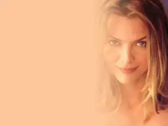 Michelle Pfeiffer