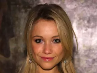 Katrina Bowden