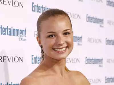 Emily VanCamp
