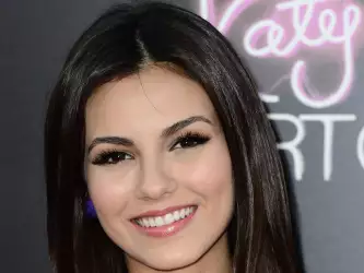 Victoria Justice Katy Perry Part Of Me Premiere In Los Angeles