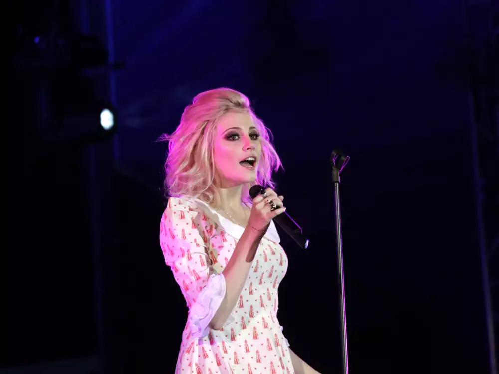 Pixie Lott Performance Candids At The Peace One Day Concert In Northern