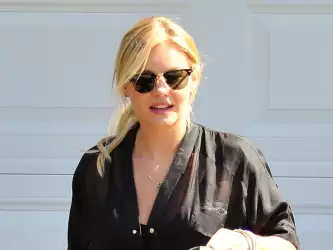 Elisha Cuthbert Out And About Candids In Brentwood