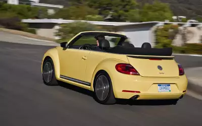 Volkswagen Beetle Convertible3