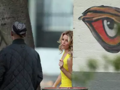 Elizabeth Banks Walk Of Shame Set Candids In Los Angeles