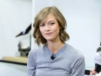 Karlie Kloss Coach 79 Fifth Avenue Store Re Opening In New York