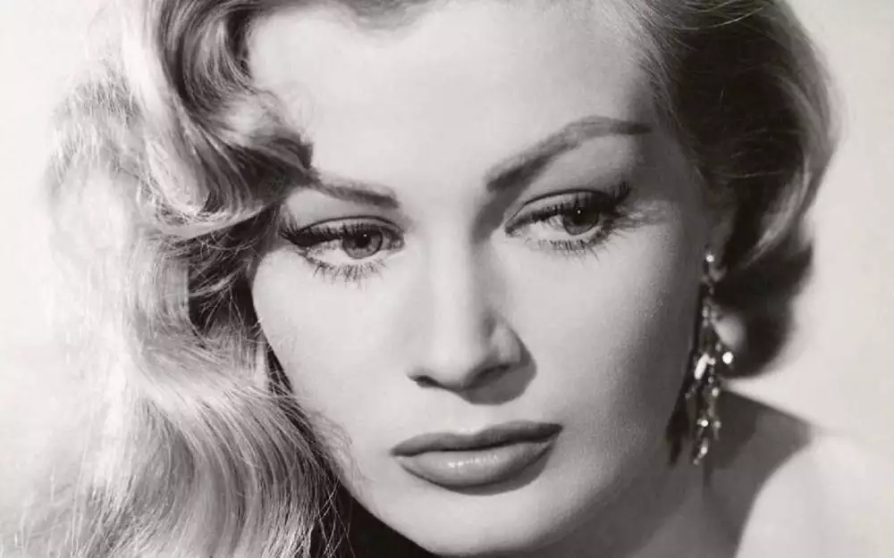 Anita Ekberg Wallpaper