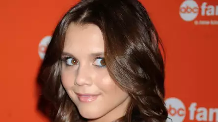 Alexandra Chando