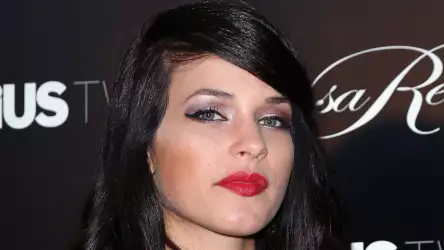 Alexis Knapp